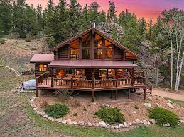 rustic cabins in the mountains