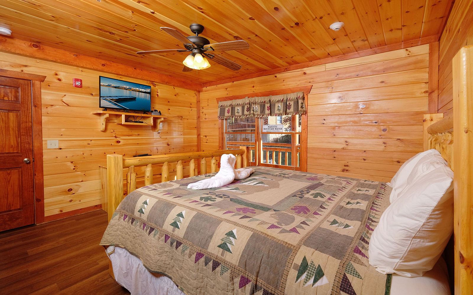 majestic mountain splash