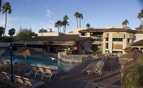 vrbo near camelback mountain