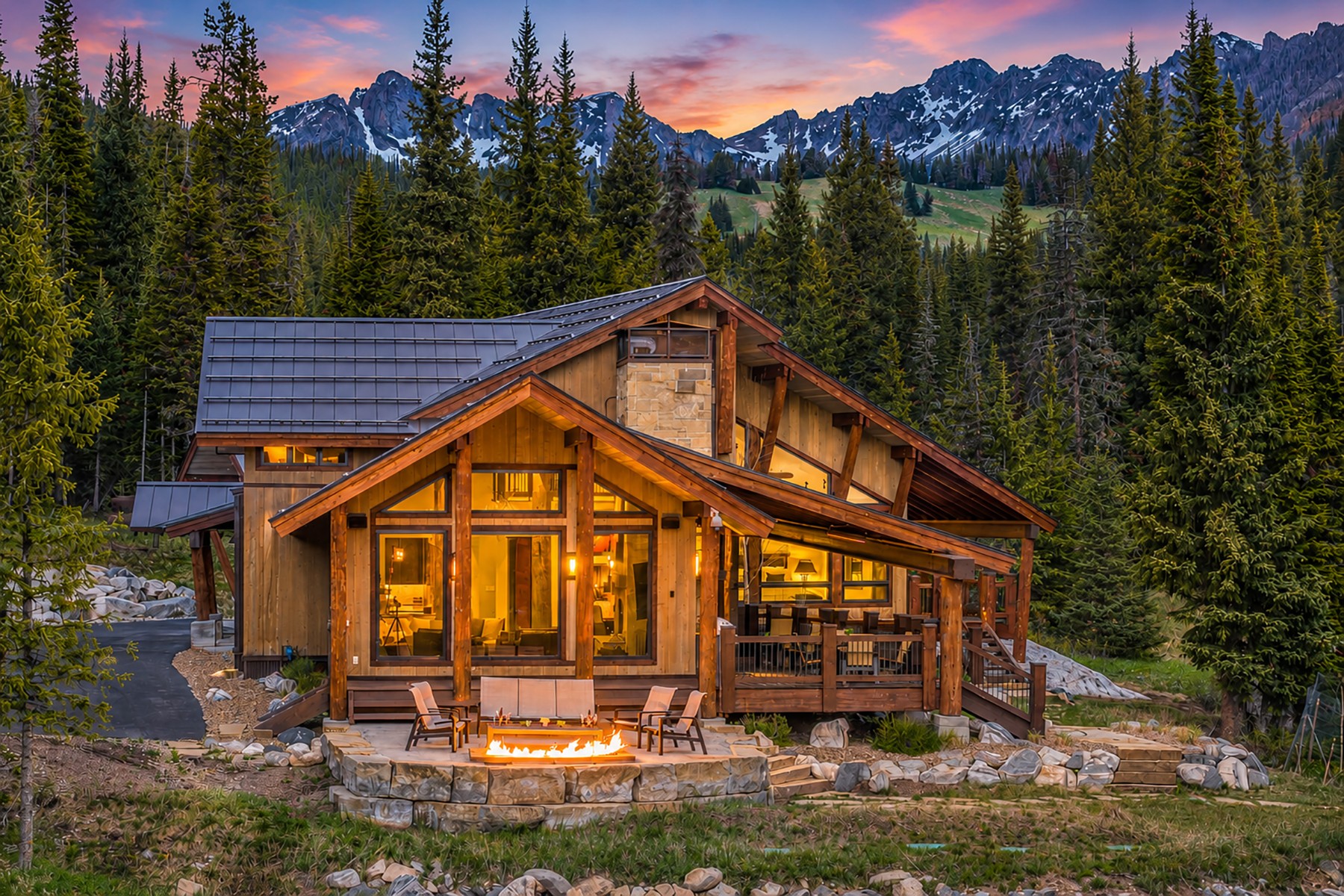 mountain luxury house