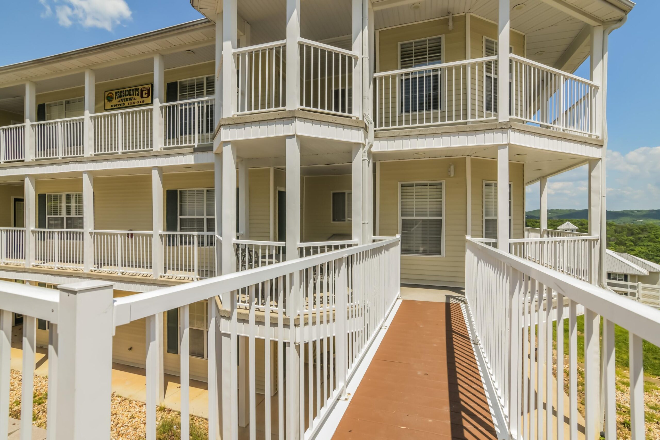ozark mountain real estate